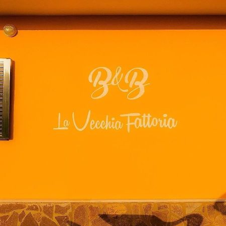 La Vecchia Fattoria Bed & Breakfast Pietrelcina Bagian luar foto
